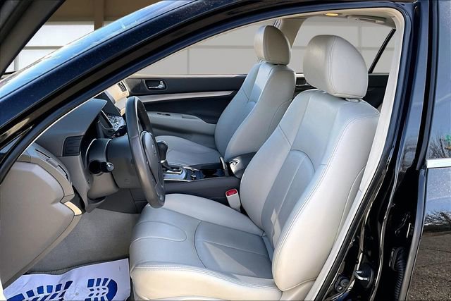 Used 2015 INFINITI Q40 w/ Navigation Package image 25