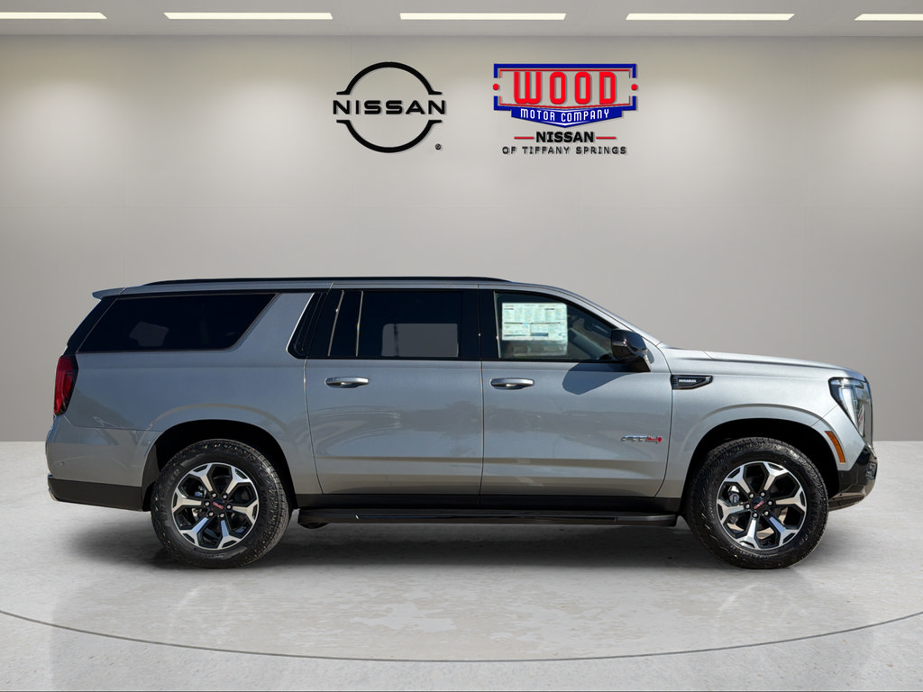 Used 2026 GMC Yukon XL AT4 w/ Premium Trailering Package AWD/4WD image 2
