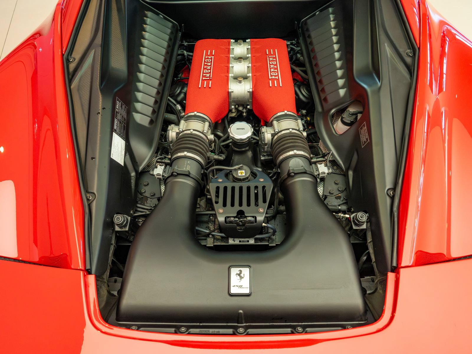 Used 2011 Ferrari 458 Italia Coupe RWD image 23