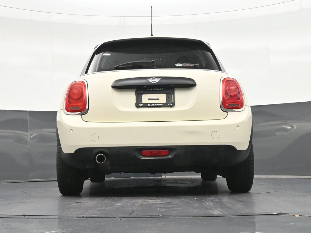 Used 2019 MINI Cooper 4-Door Hardtop w/ Signature Upholstery Package FWD image 27
