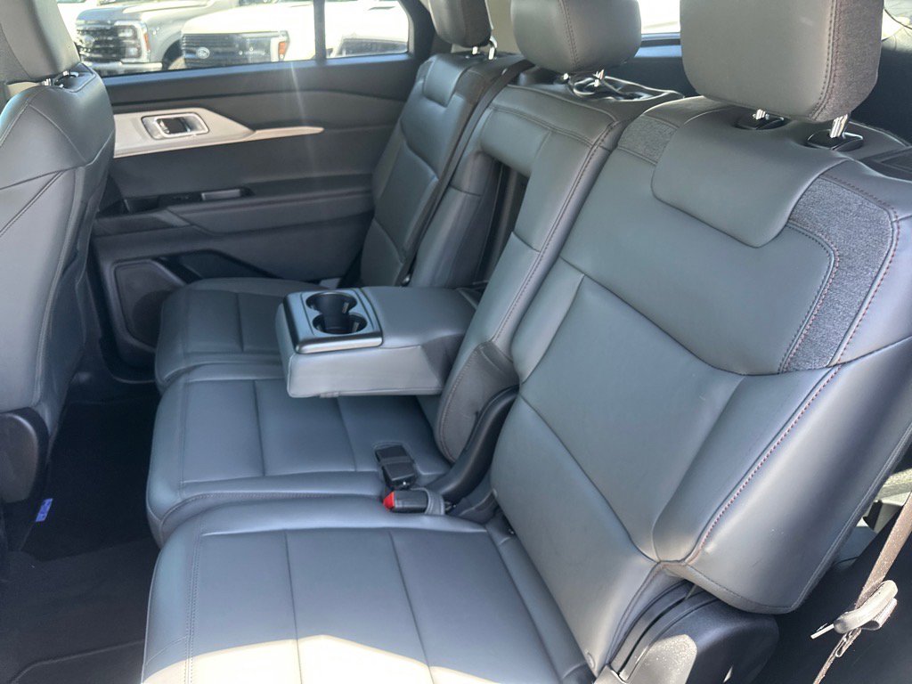 New 2025 Ford Explorer Active w/ Active Comfort Package image 34