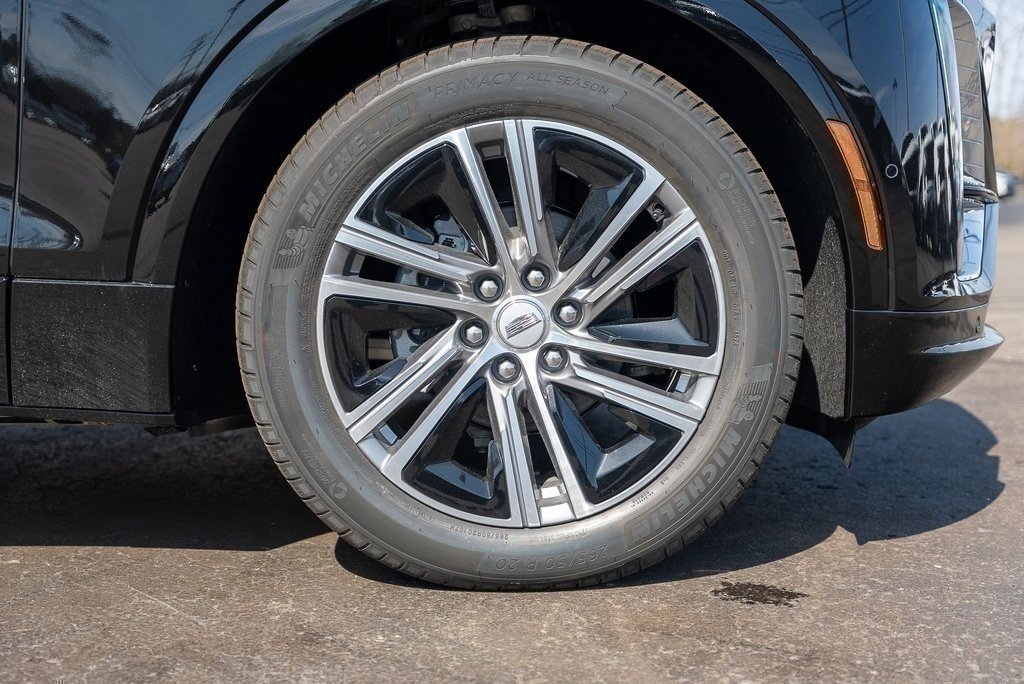 New 2025 Cadillac Lyriq Luxury image 10