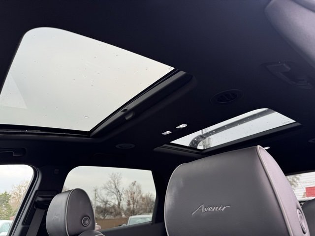 Used 2022 Buick Enclave Avenir w/ Avenir Technology Package image 22