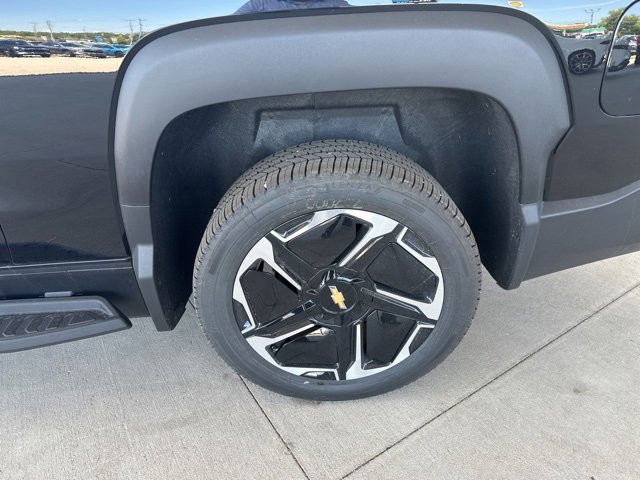 New 2026 Chevrolet Silverado EV LT image 9
