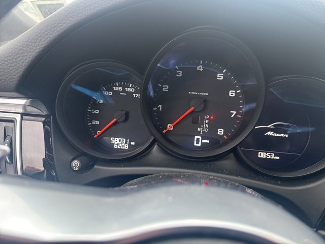 Used 2017 Porsche Macan image 5