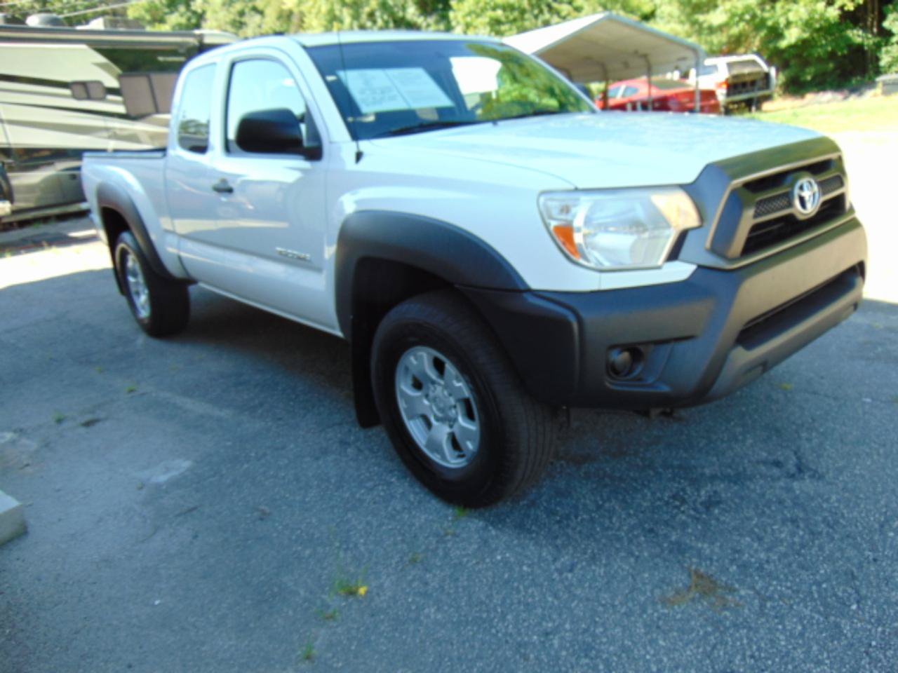 Used 2012 Toyota Tacoma 4x4 Access Cab V6 w/ Convenience Pkg image 15