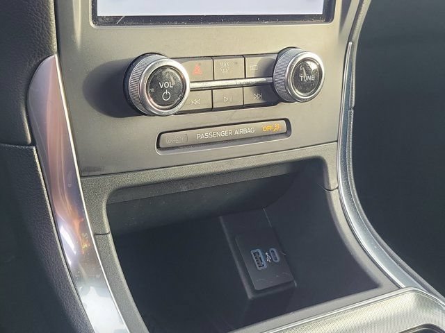 Used 2023 Ford Edge Titanium AWD/4WD image 30