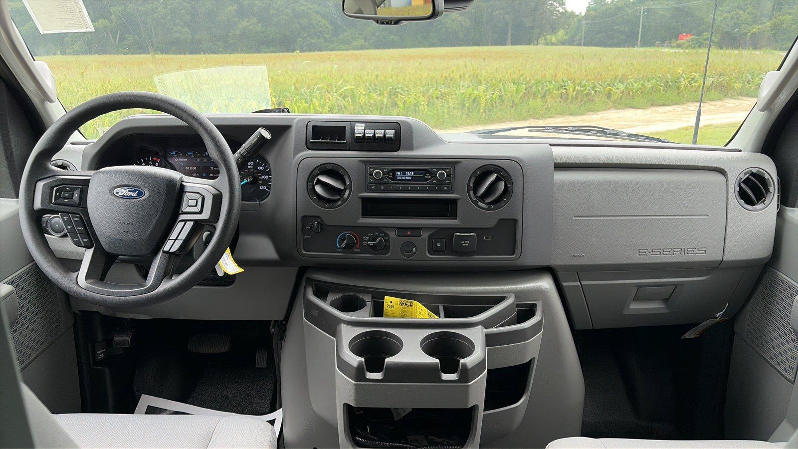 New 2027 Ford E-350 and Econoline 350 Super Duty w/ Power Equipment Group RWD image 10