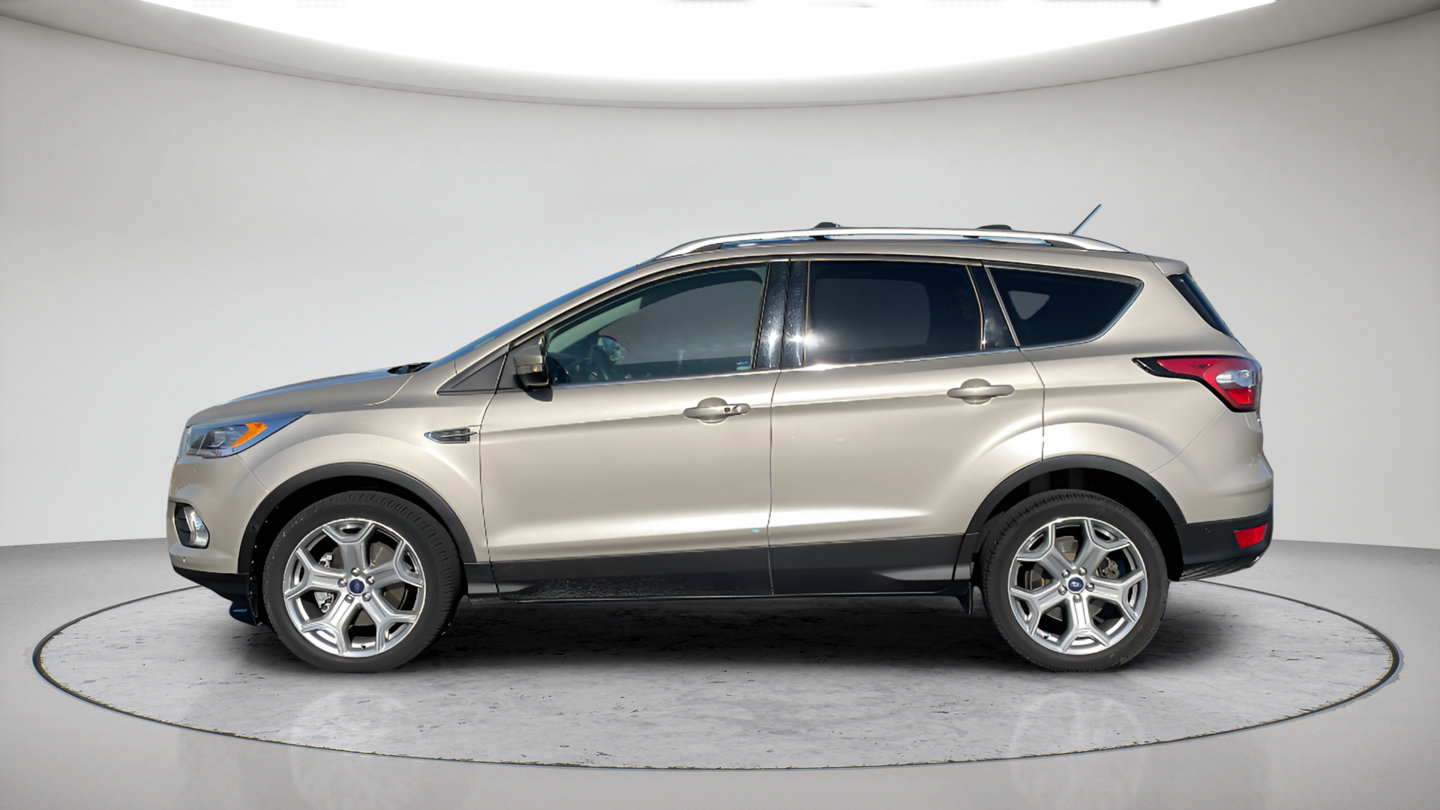 Used 2018 Ford Escape Titanium AWD/4WD image 8