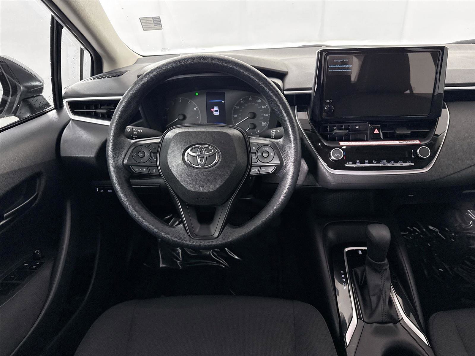 Certified 2025 Toyota Corolla LE image 29