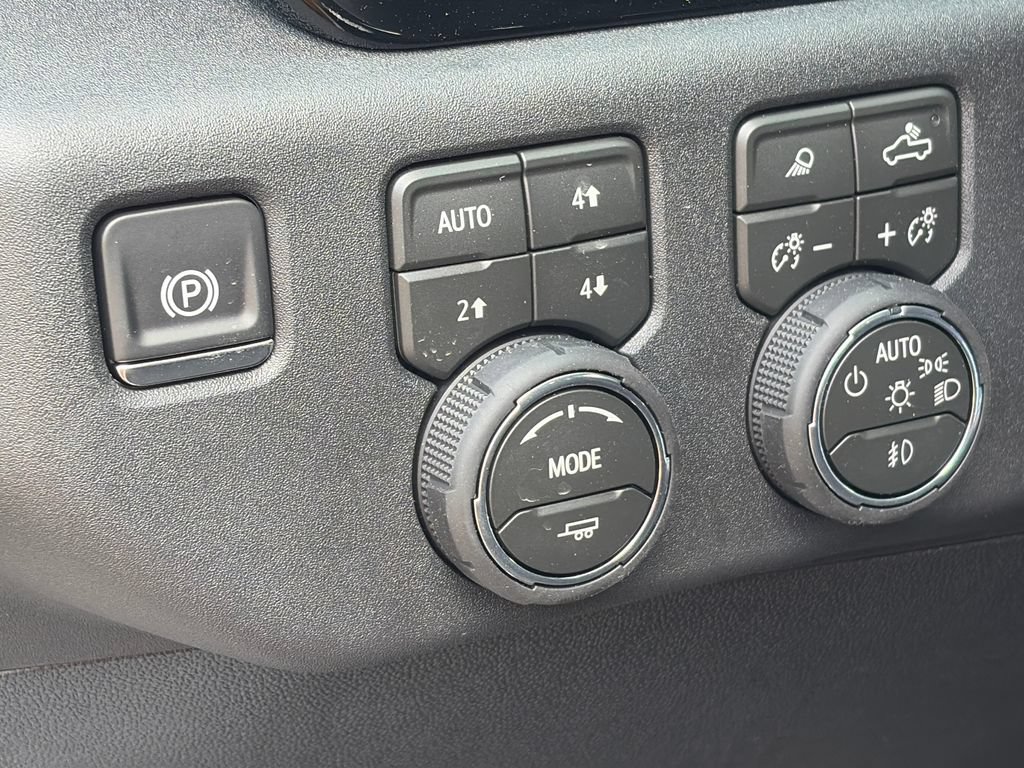 New 2026 Chevrolet Silverado 1500 RST w/ RST All Star Premium Package AWD/4WD image 18