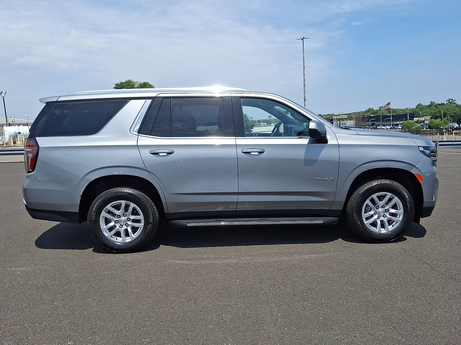 Used 2024 Chevrolet Tahoe LT AWD/4WD image 7