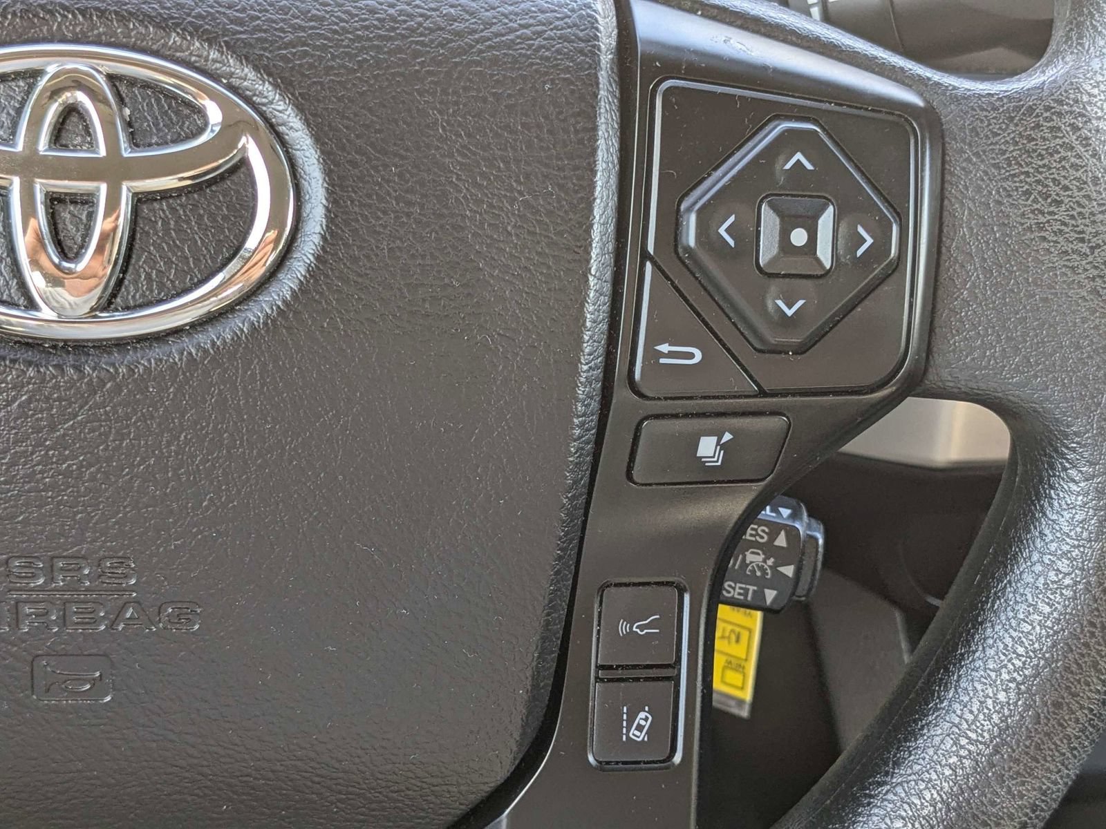 Used 2022 Toyota Tacoma SR AWD/4WD image 28