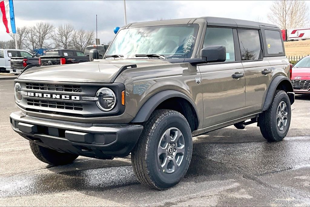 New 2026 Ford Bronco Big Bend image 2