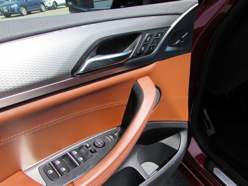 Used 2019 BMW X4 M40i w/ Executive Package AWD/4WD image 8