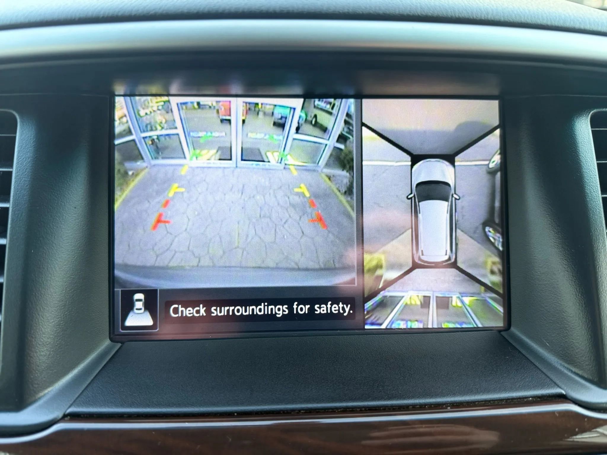 Used 2015 Nissan Pathfinder SL w/ SL Tech Package image 17