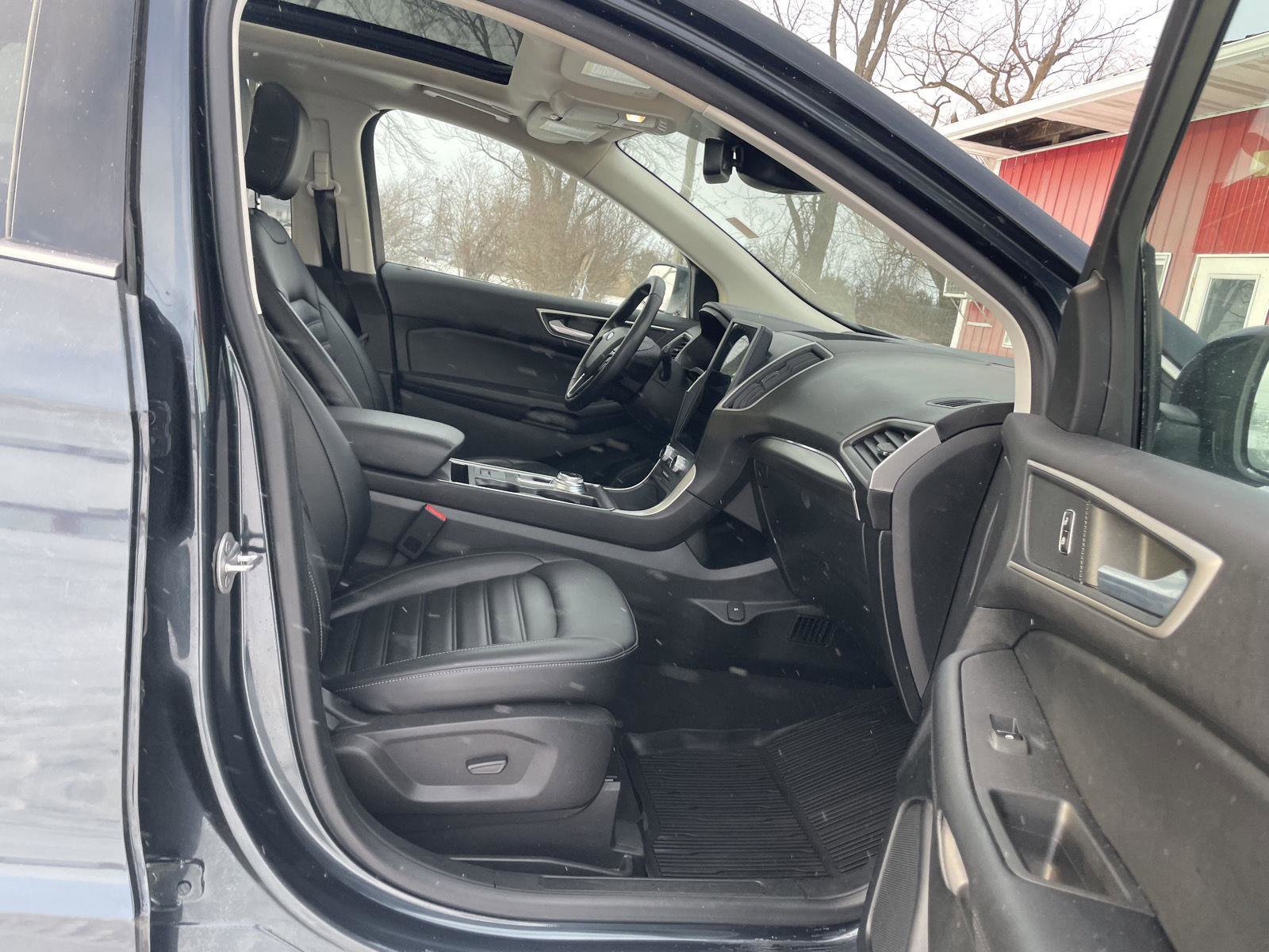 Used 2022 Ford Edge SEL w/ Convenience Package image 27