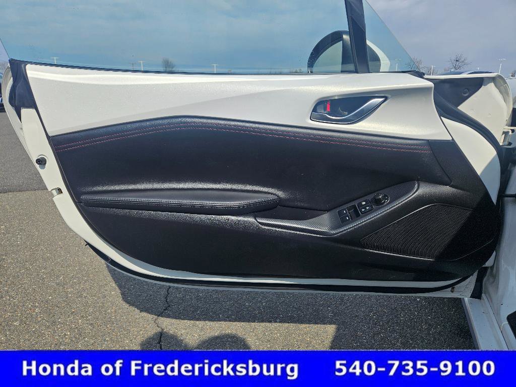 Used 2016 MAZDA MX-5 Miata Grand Touring image 21