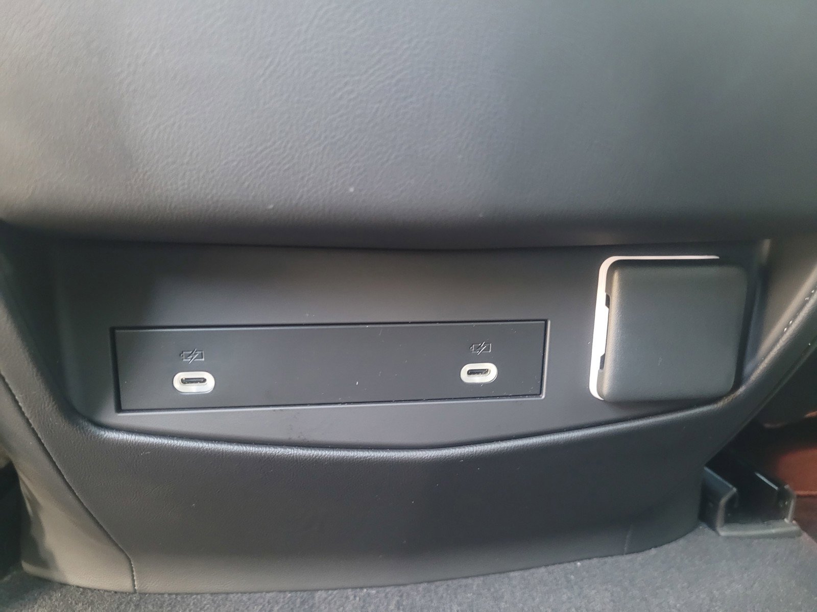 Used 2021 Cadillac Escalade Sport w/ Heavy-Duty Trailer Package image 11