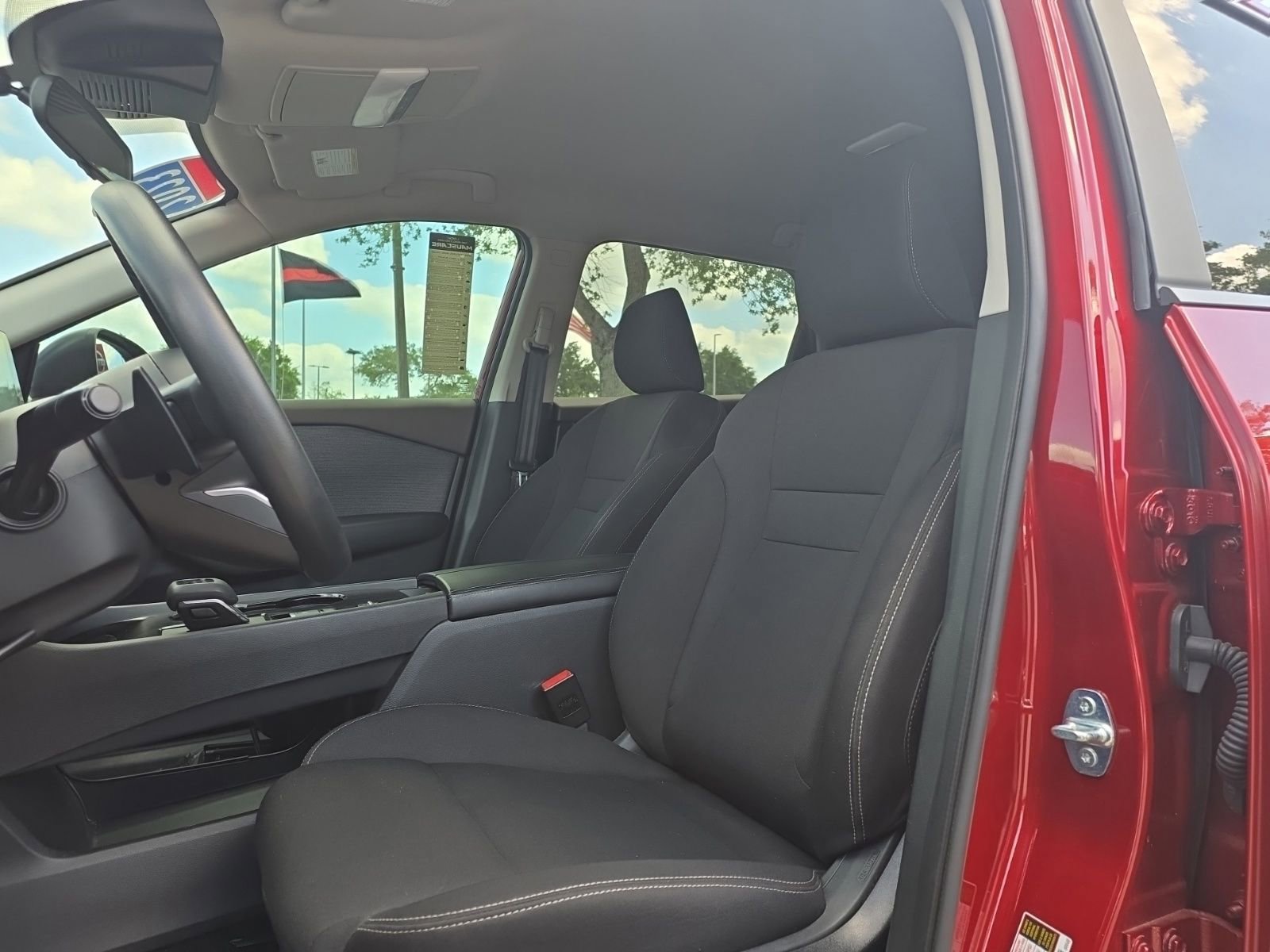 Used 2023 Nissan Rogue S image 18