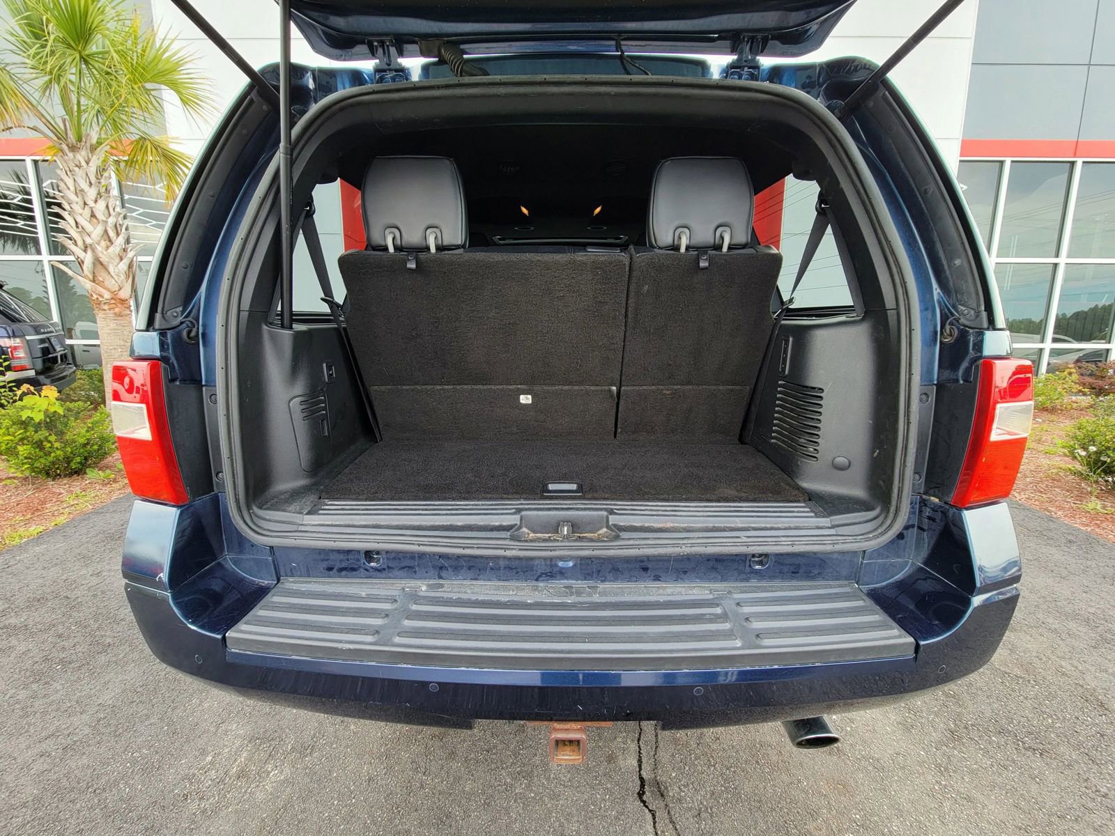 Used 2017 Ford Expedition Limited w/ Equipment Group 301A RWD image 19