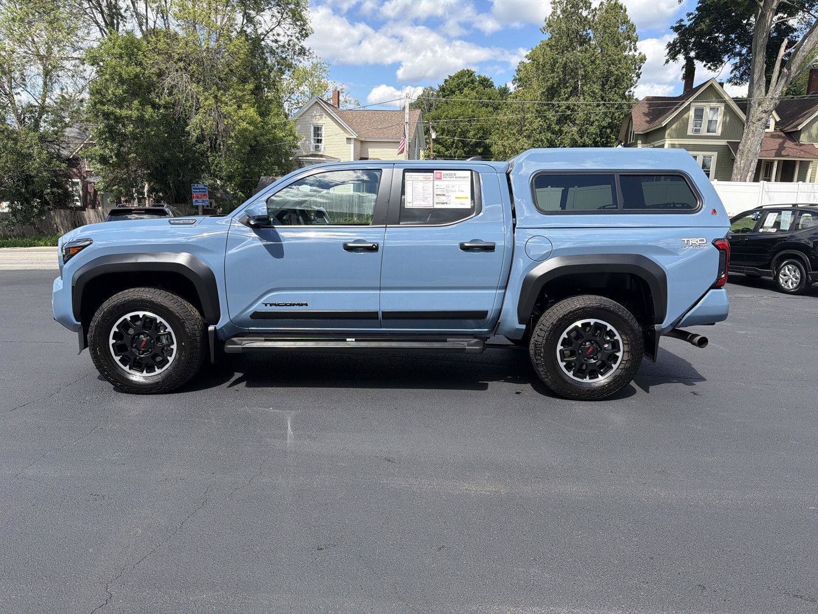 Used 2026 Toyota Tacoma TRD Off-Road AWD/4WD image 2