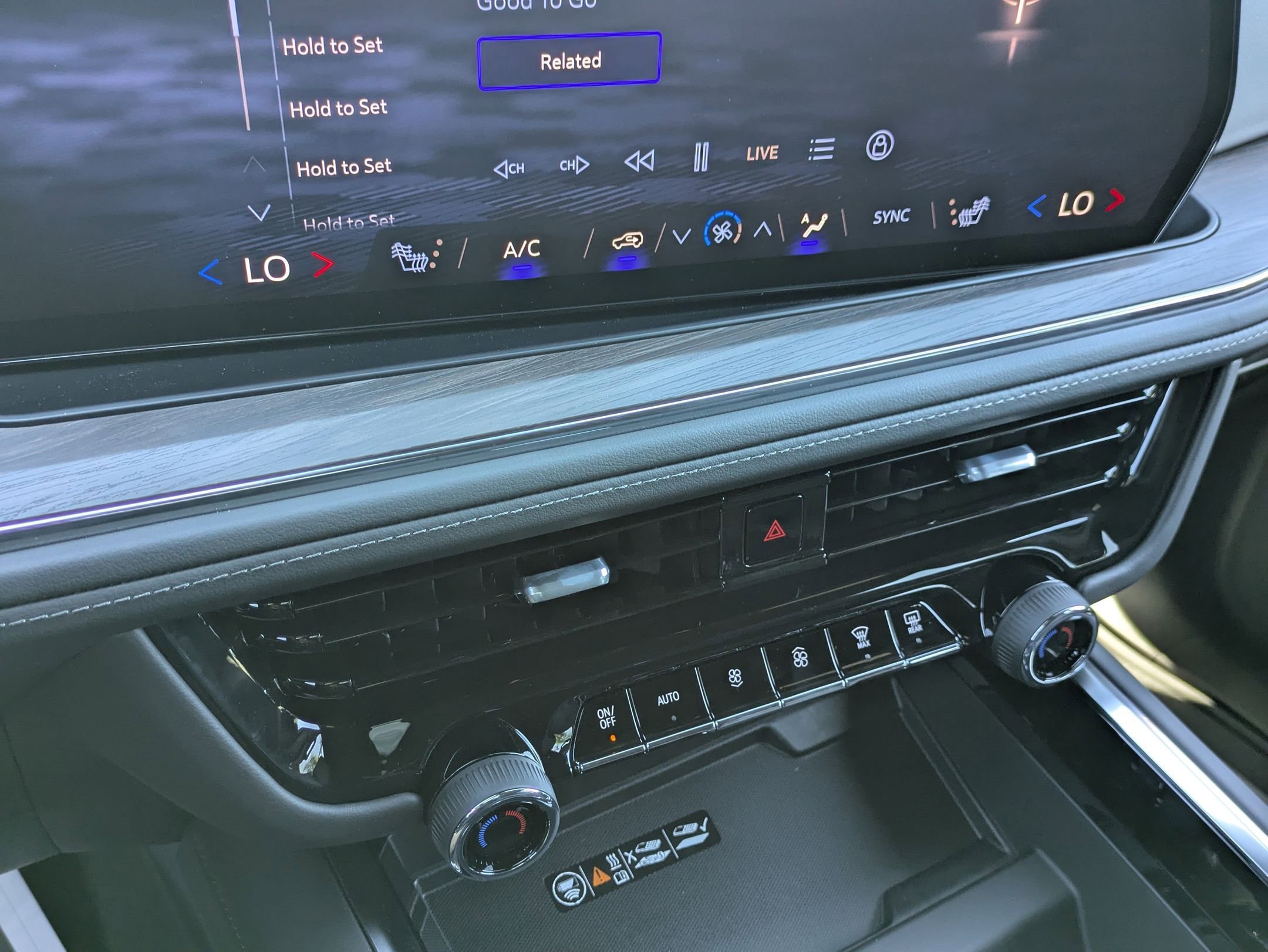 New 2026 Chevrolet Suburban LT w/ Comfort Package image 18