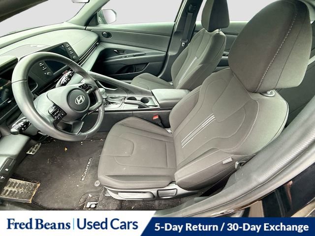 Certified 2025 Hyundai Elantra Sport FWD image 21