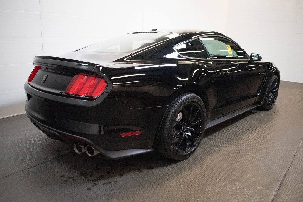 Used 2016 Ford Mustang Shelby GT350 w/ Technology Package image 4