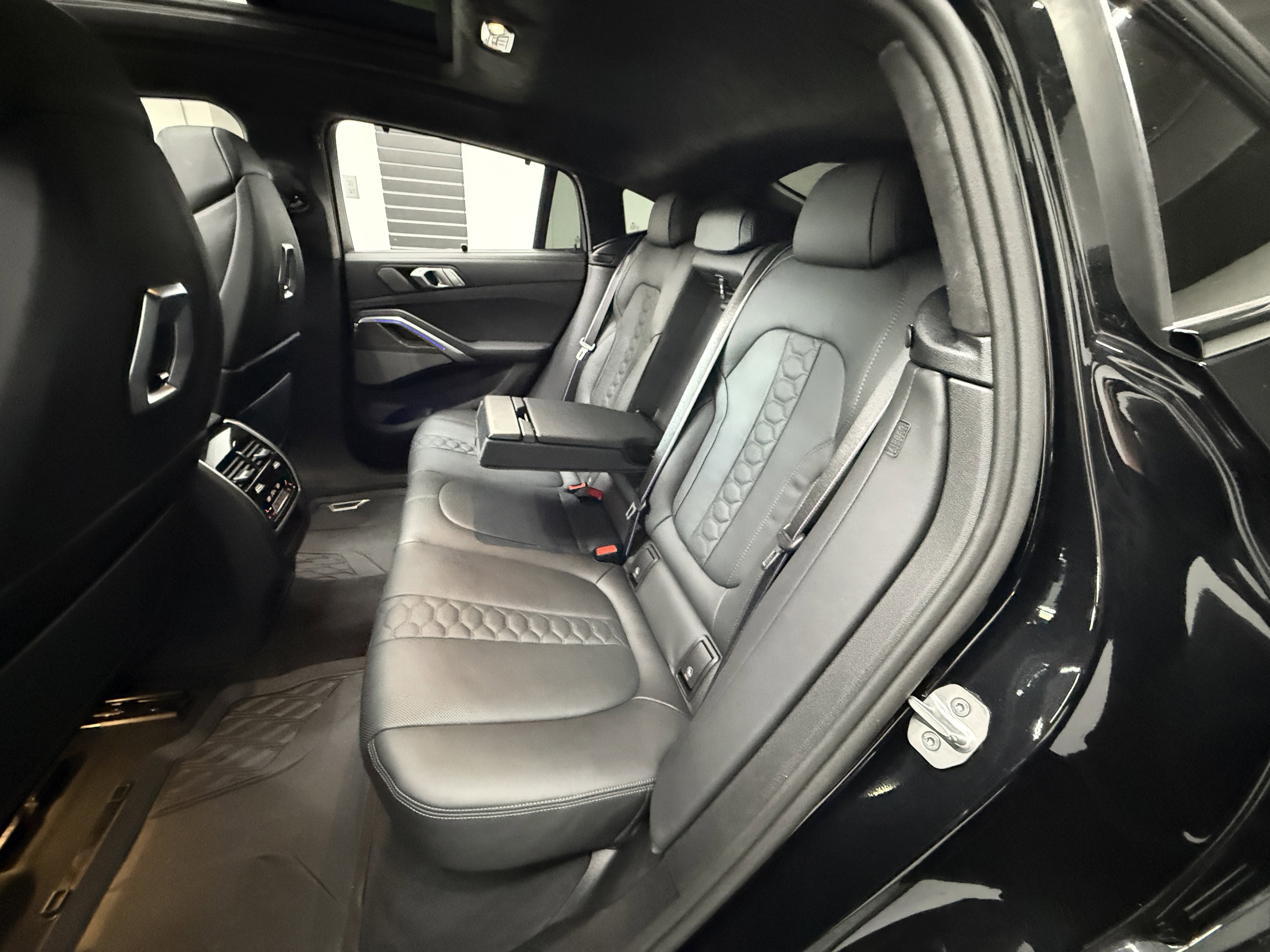 Used 2025 BMW X6 M Competition w/ Executive Package AWD/4WD image 26