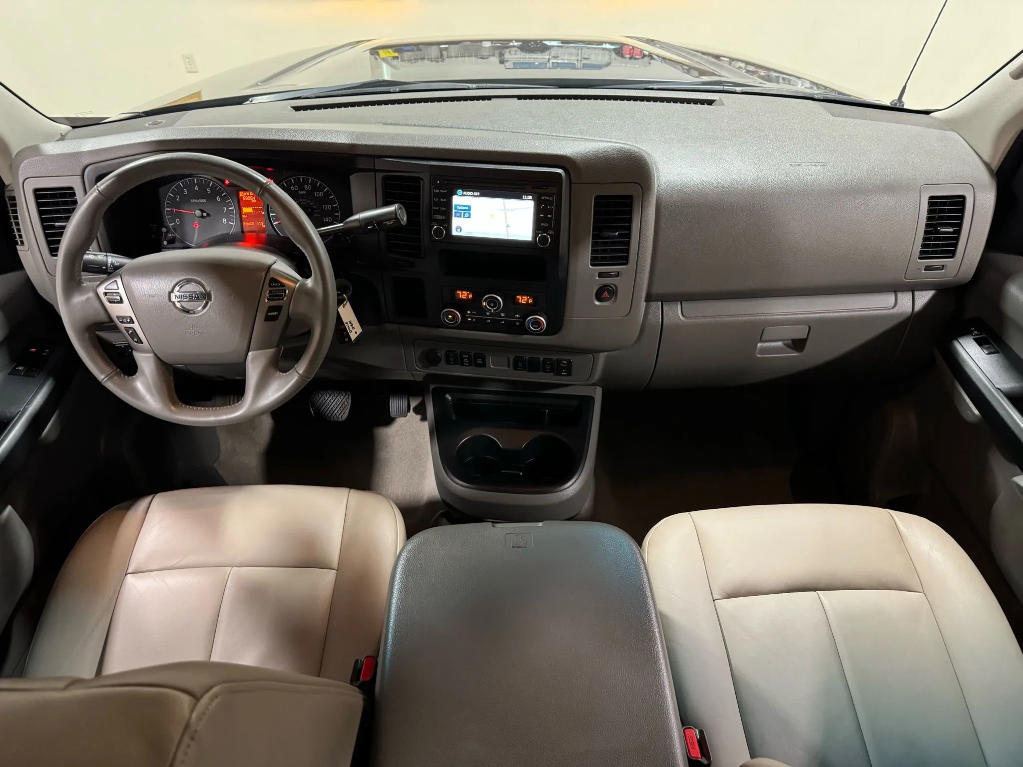 Used 2018 Nissan NV 3500 SL image 46