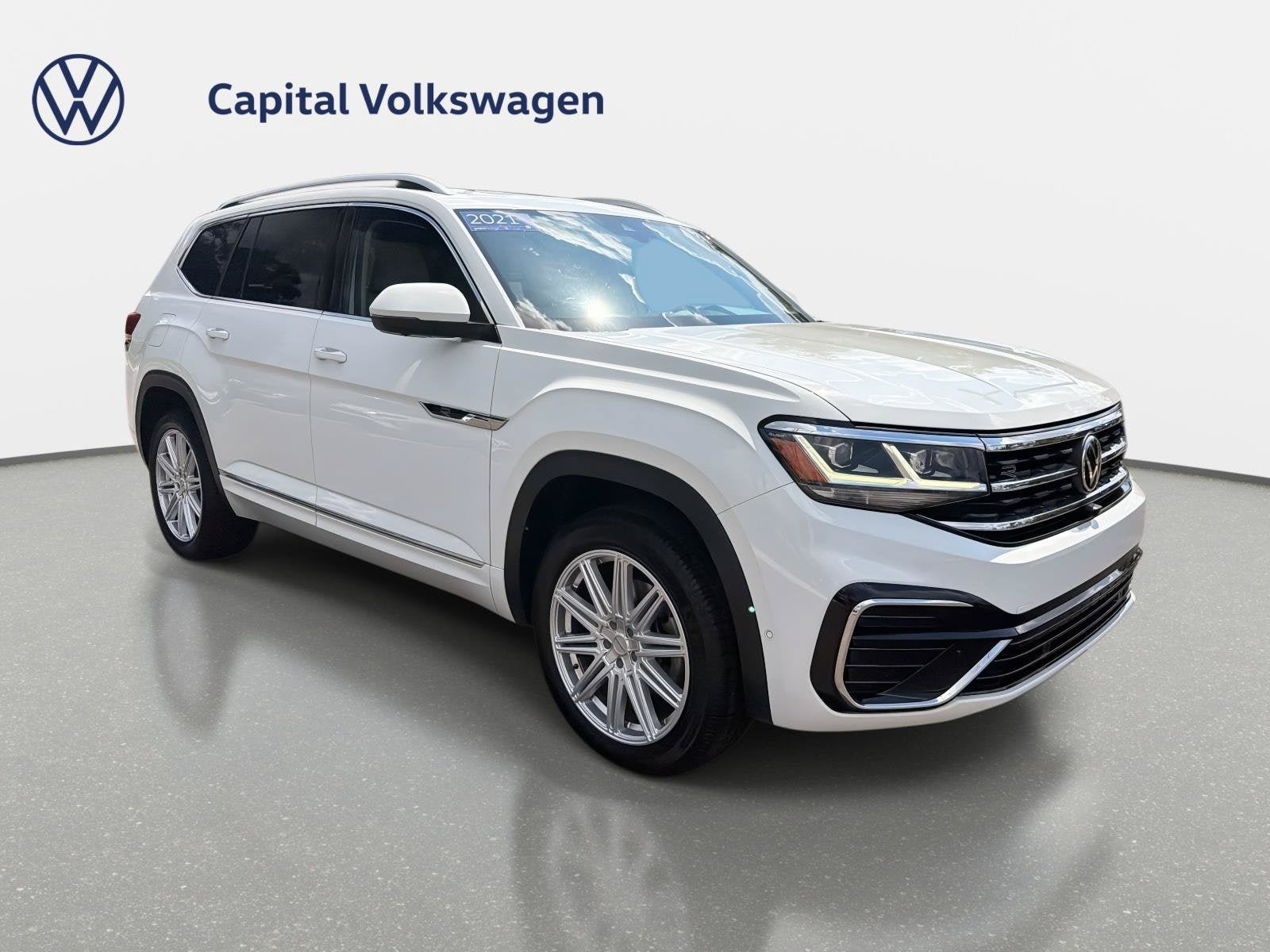 Used 2021 Volkswagen Atlas SEL Premium AWD/4WD image 3