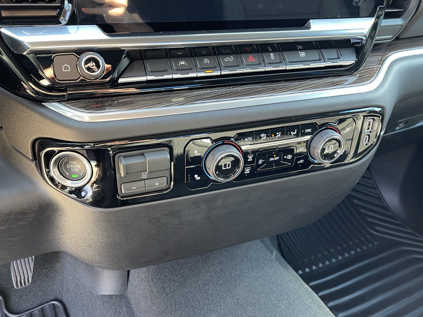 New 2026 Chevrolet Silverado 1500 LT AWD/4WD image 24