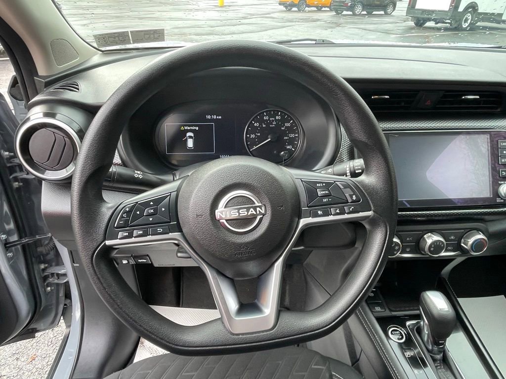 Used 2024 Nissan Kicks SV image 28