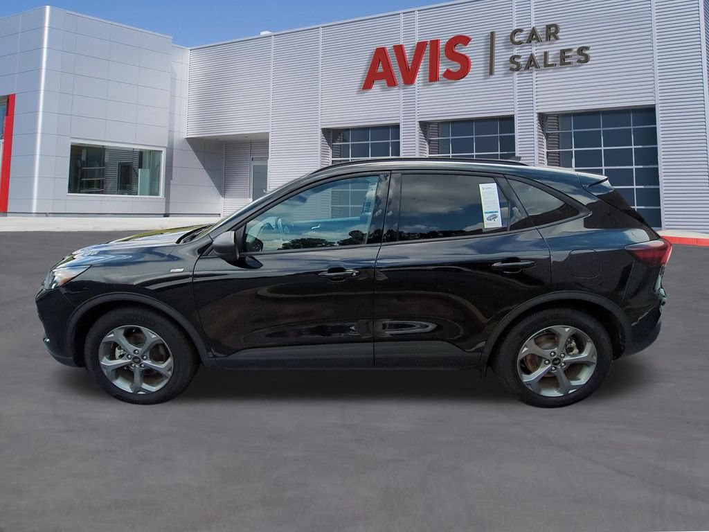 Used 2025 Ford Escape ST-Line FWD image 10