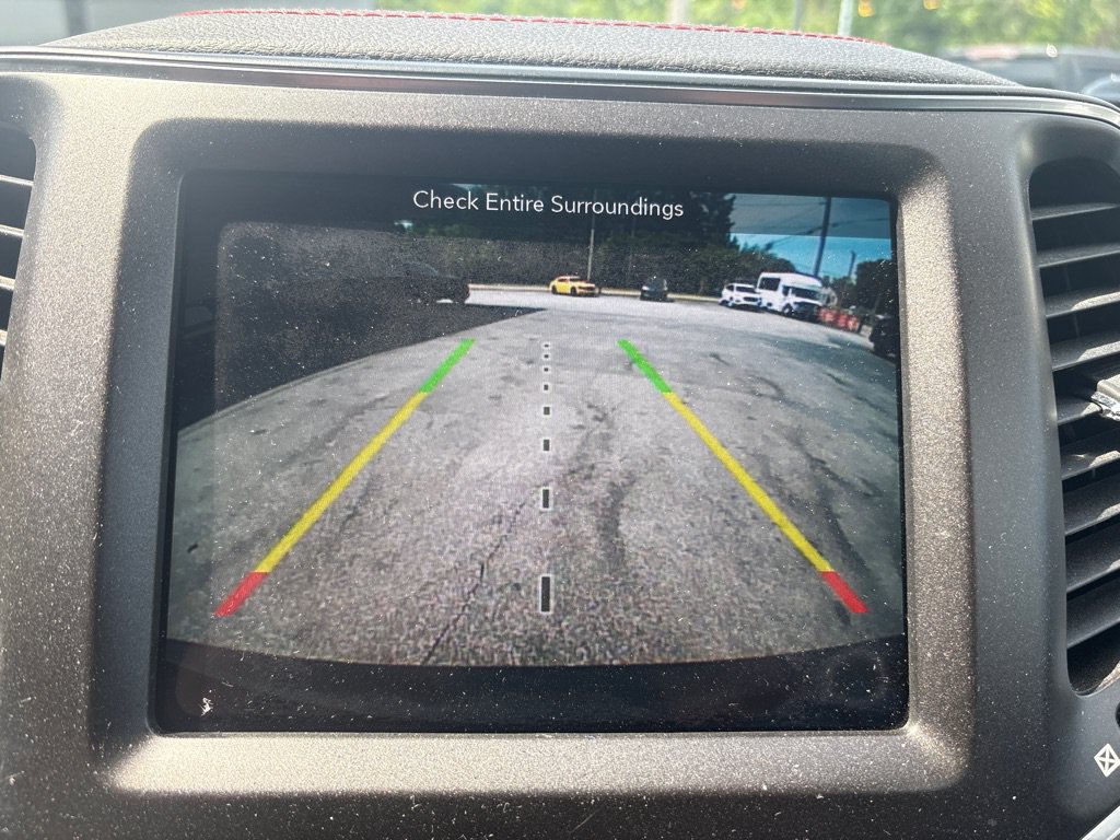 Used 2019 Jeep Cherokee Trailhawk w/ Cold Weather Group AWD/4WD image 14