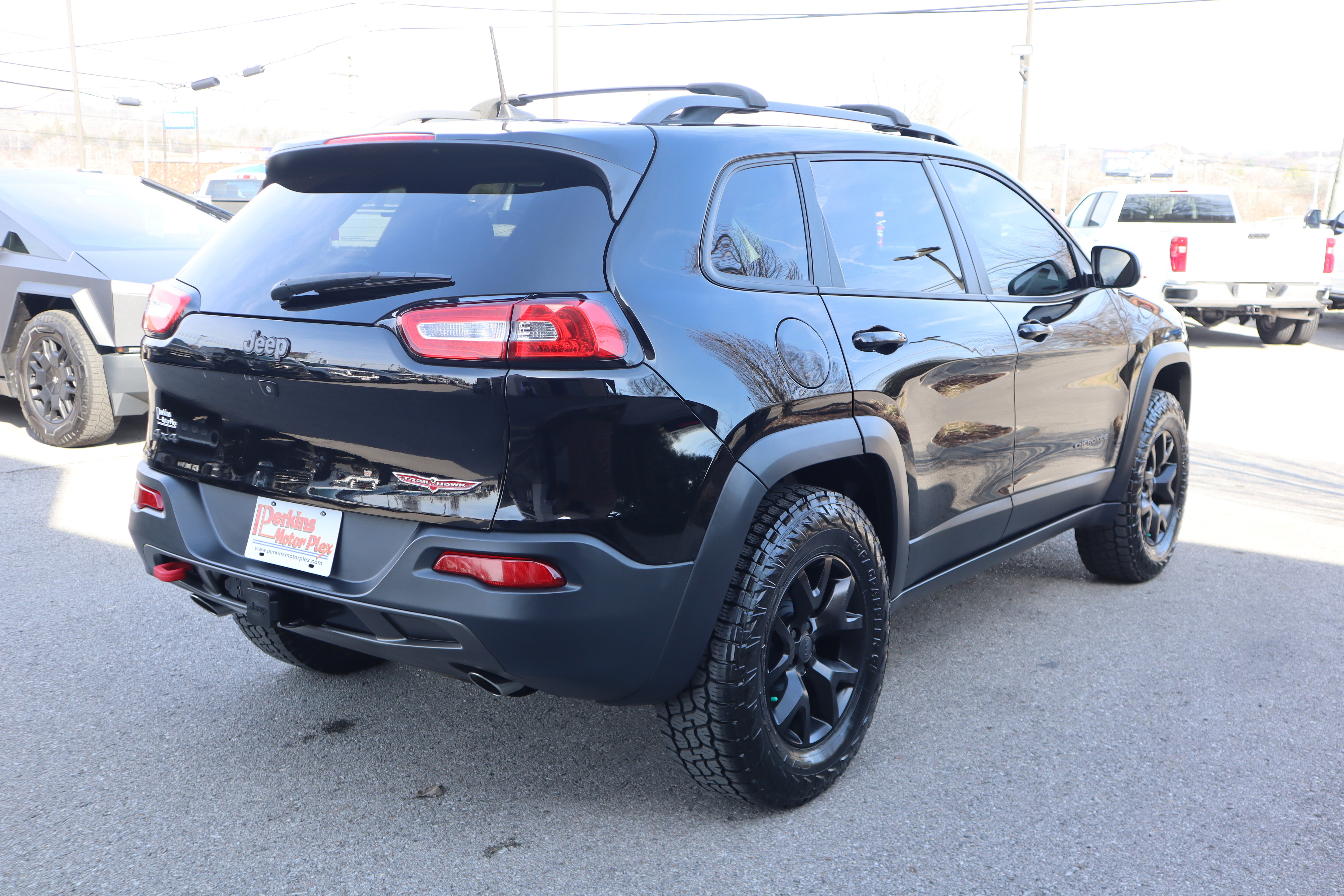 Used 2017 Jeep Cherokee Trailhawk w/ Trailer Tow Group image 7