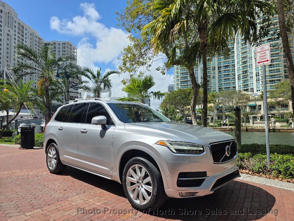 Used 2016 Volvo XC90 T6 Momentum w/ Momentum Plus Package AWD/4WD image 1