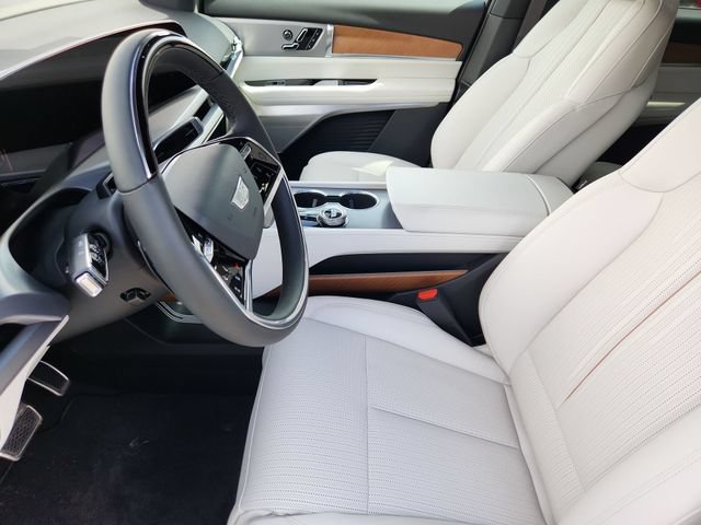 New 2026 Cadillac Vistiq Sport AWD/4WD image 10