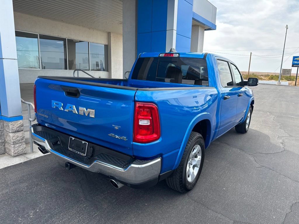 Used 2025 RAM 1500 Big Horn AWD/4WD image 5