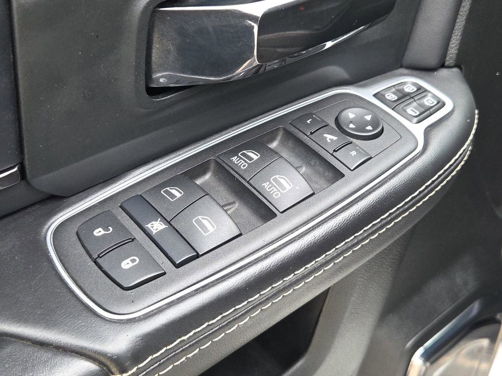 Used 2024 RAM 3500 Limited AWD/4WD image 21