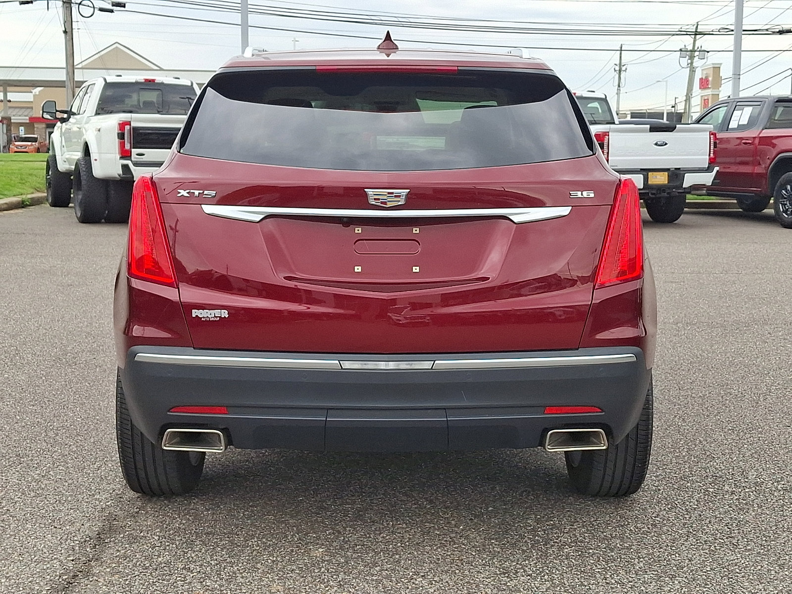 Used 2017 Cadillac XT5 Premium Luxury FWD image 9