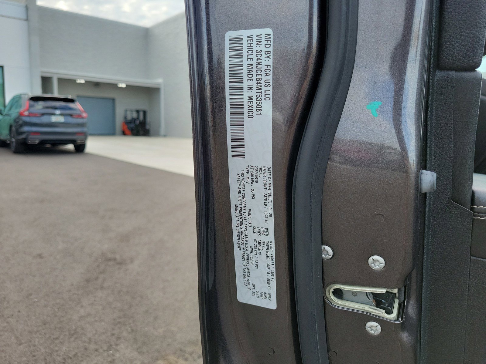 Used 2021 Jeep Compass Latitude FWD image 32