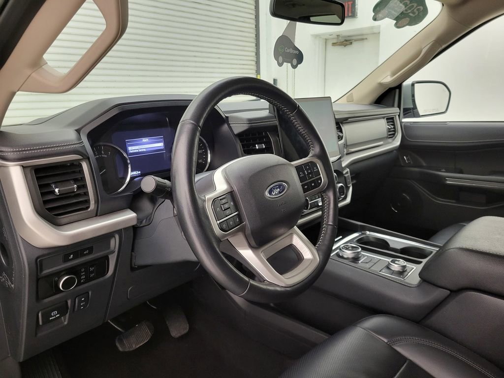 Used 2024 Ford Expedition Max XLT image 38
