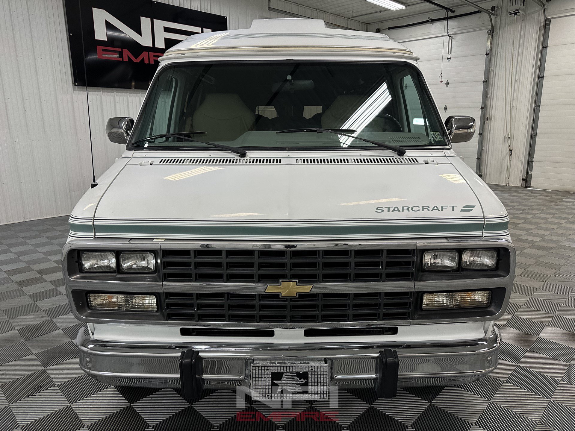 Used 1992 Chevrolet G20 RWD image 4