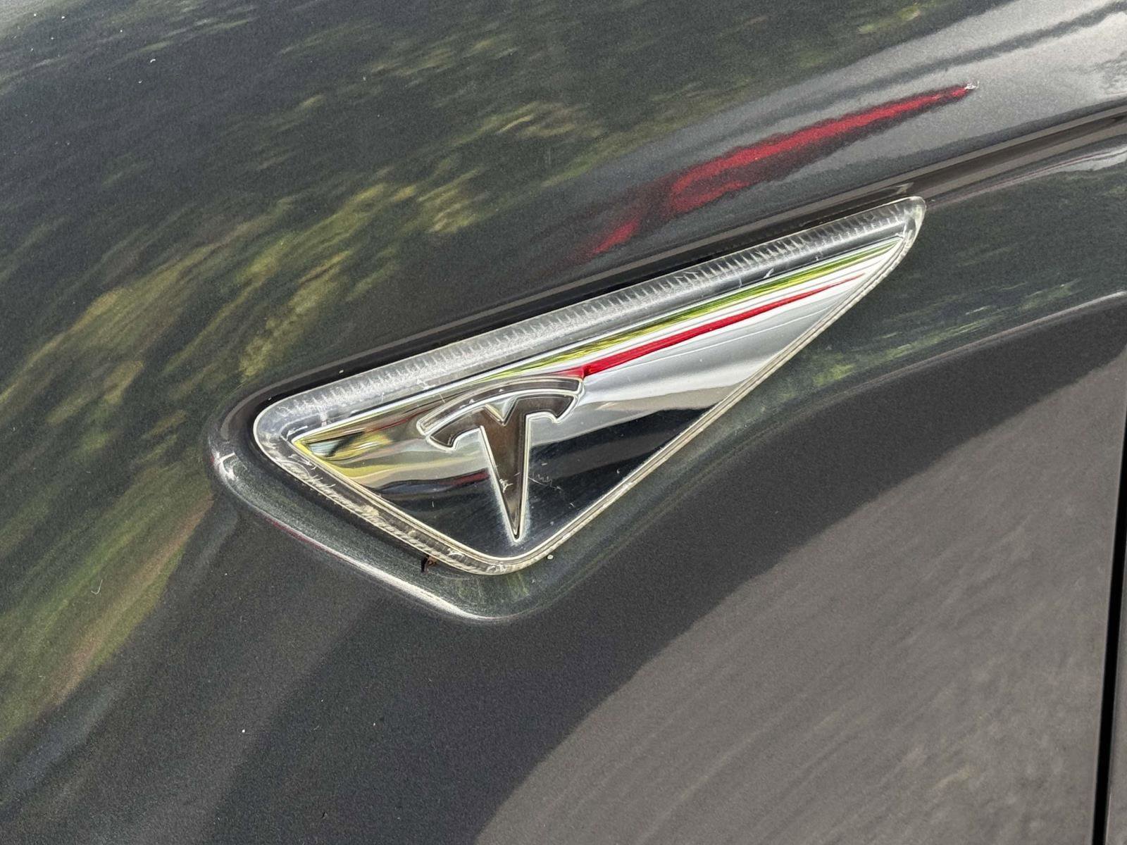 Used 2016 Tesla Model X 90D AWD/4WD image 8