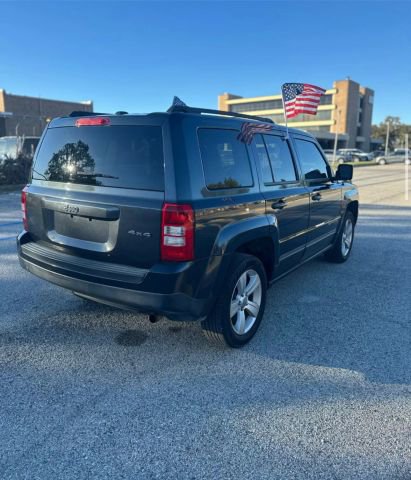 Used 2016 Jeep Patriot Sport image 3