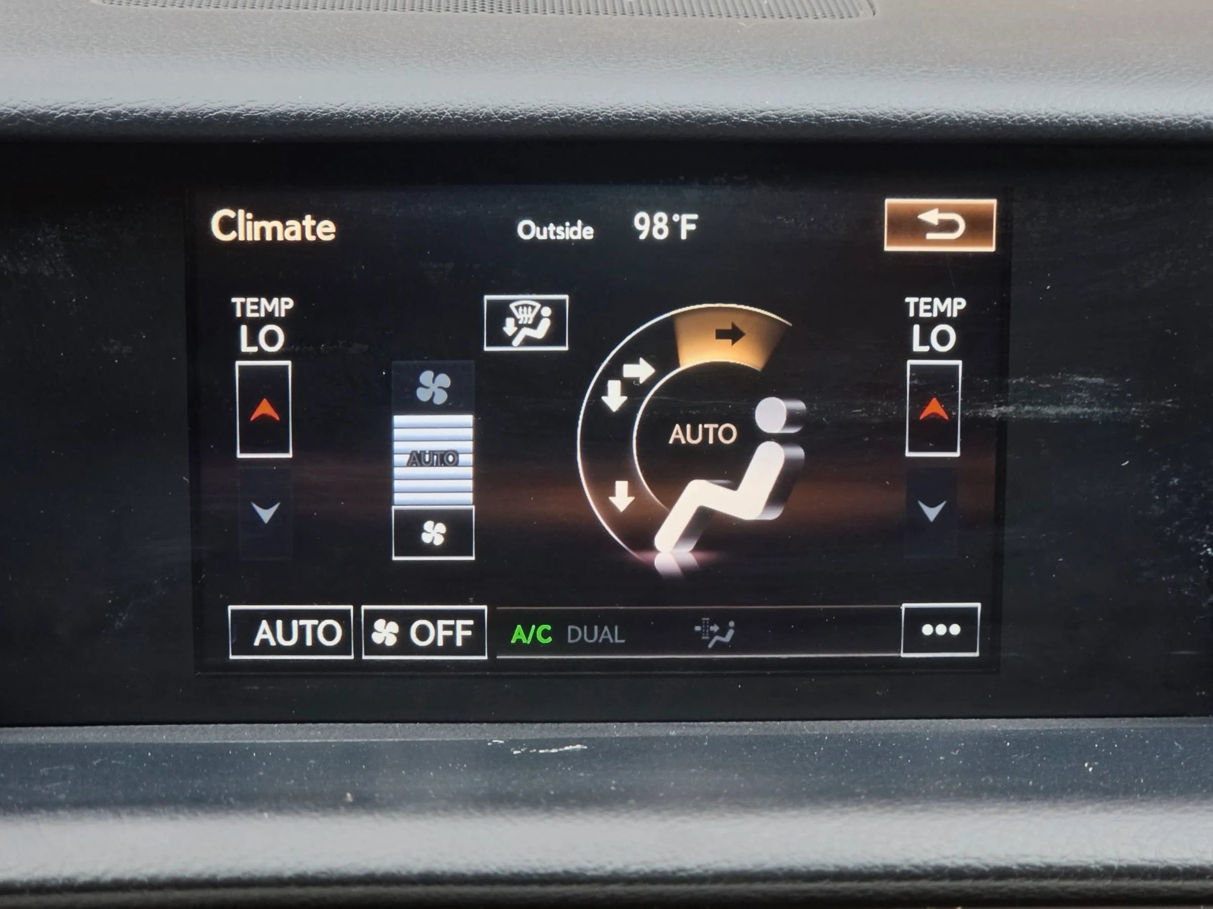 Used 2015 Lexus IS 350 w/ F-Sport Package RWD image 28
