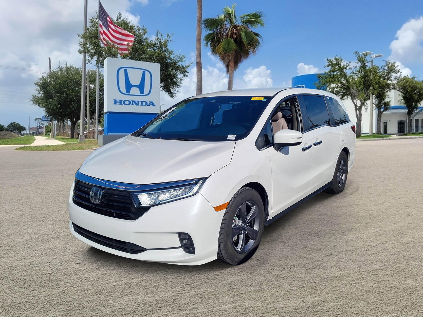 Used 2023 Honda Odyssey EX image 4