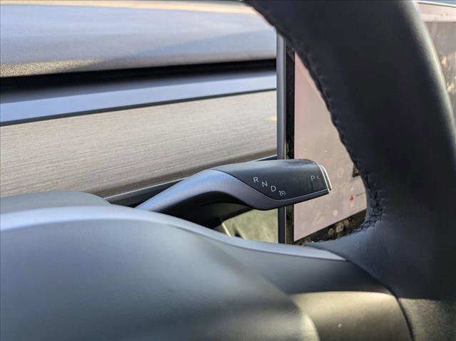 Used 2022 Tesla Model Y Long Range AWD/4WD image 16